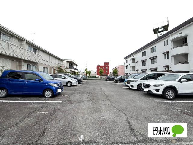フレグランスＵ　Ｂ（101） 駐車場