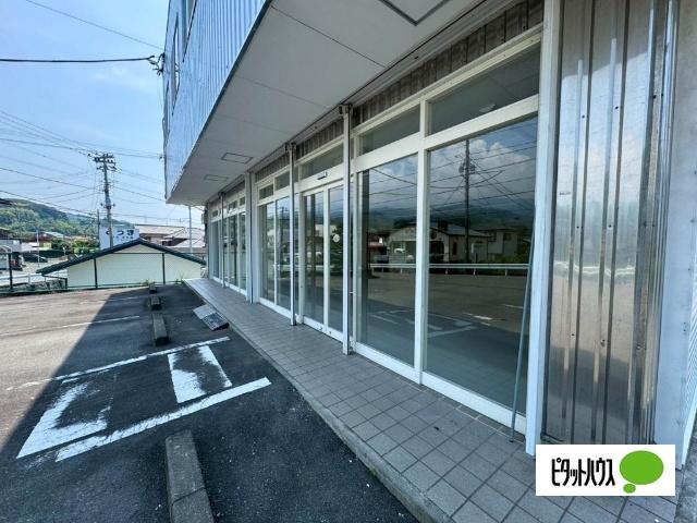 リバーサイドハイツ（1階） エントランス