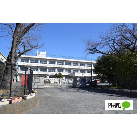 富士市立吉原第二中学校：977m