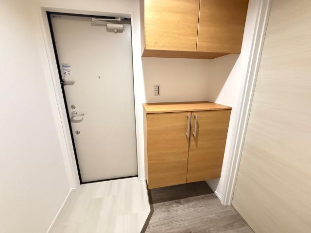 C_calme 黄金　一棟売マンション 玄関