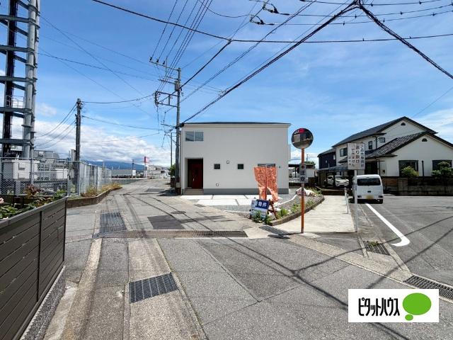 富士市水戸島新築建売1号棟 前面道路含む現地写真