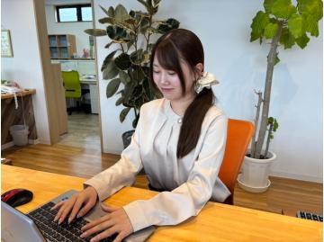 スタッフのサムネイル