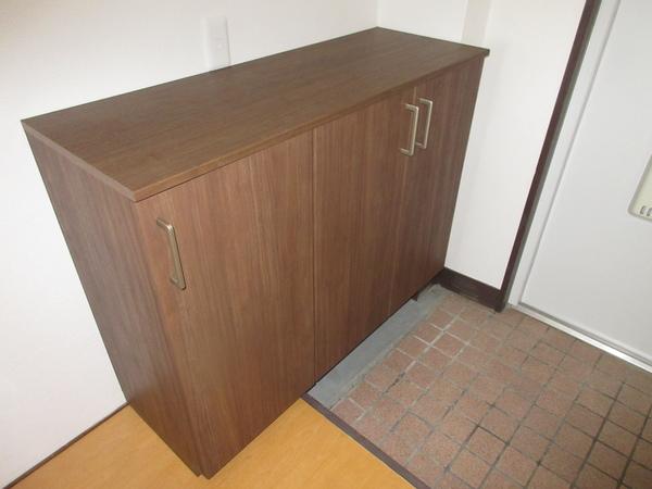平栗ビル 玄関
