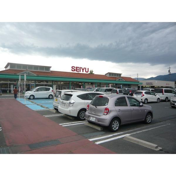 西友飯田鼎店：821m