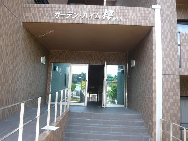 ガーデンハイム樗2番館 エントランス
