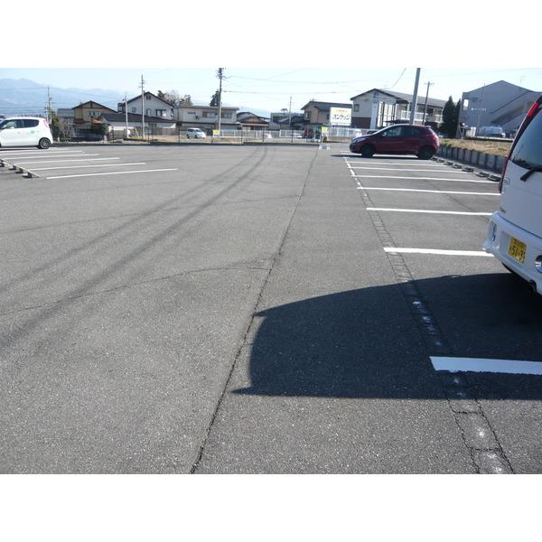 エスポワール清水Ⅲ 駐車場