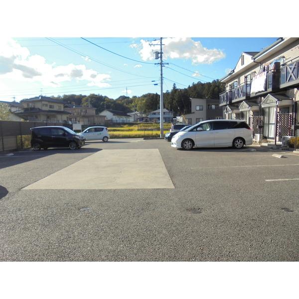 ブランシェ桐林B 駐車場