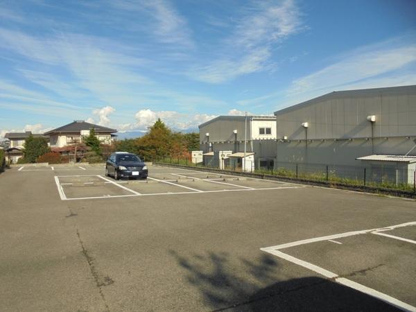 アーバンプレイス 駐車場