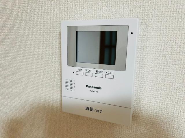 Surplus　Threeキャッスルトマト セキュリティ