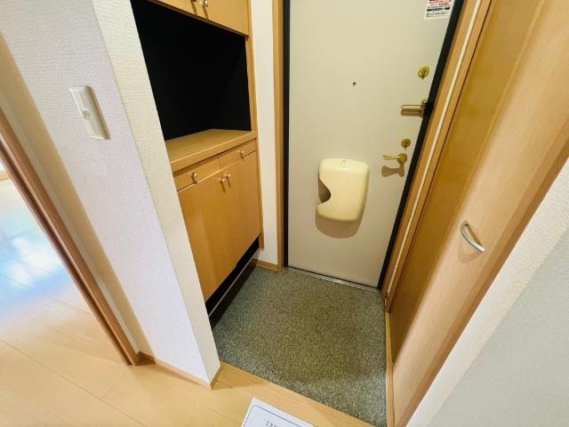 ロイヤルコート大瀬木Ⅰ 玄関