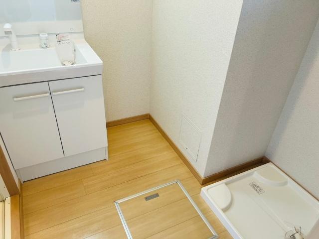 ラフィネ風越B 洗面