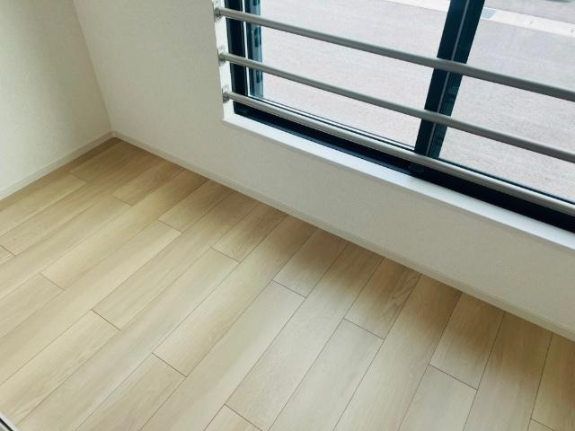 オンザロード　A 室内