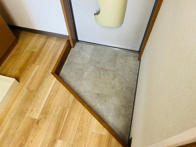 エスポワールハヤシB 玄関