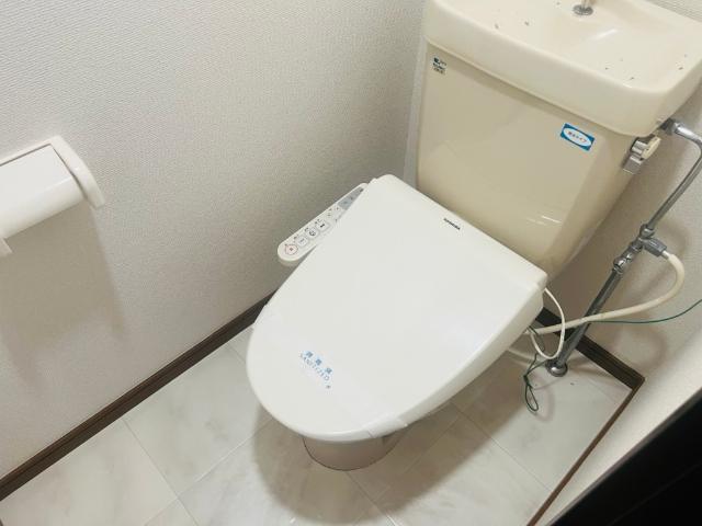 Surplus　Threeハイツ緑ヶ丘 トイレ