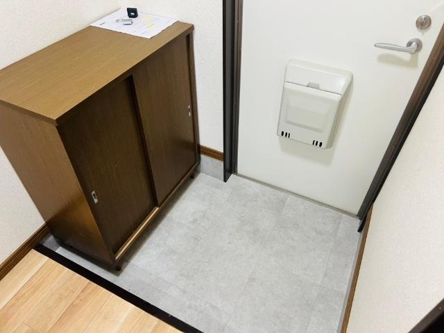 Surplus　Threeハイツ緑ヶ丘 玄関