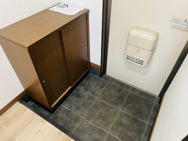 Surplus　Threeハイツ緑ヶ丘 玄関
