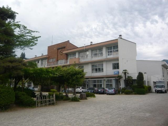 飯田市立伊賀良小学校：1276m