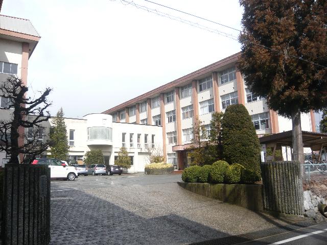 長野県下伊那農業高校：879m