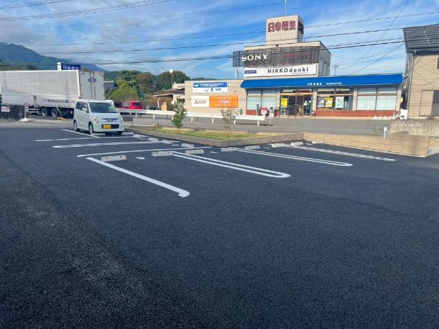 サンテラス 駐車場