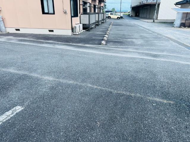 フレグランスハッピーＴＥＮ 駐車場