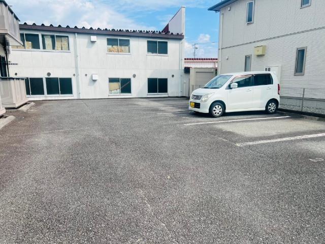 フレグランスエスポワール 駐車場