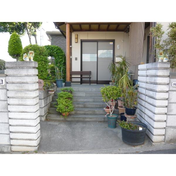 飯田市松尾上溝　借地権付き中古住宅 エントランス