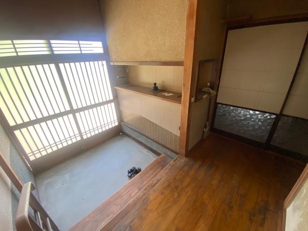 飯田市上郷別府　土地付き中古住宅 玄関