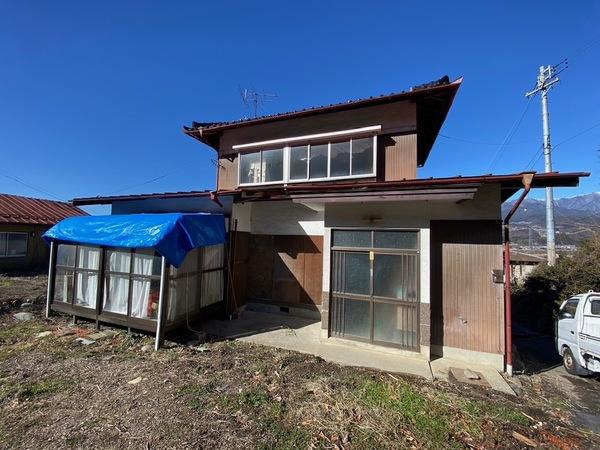 下伊那郡豊丘村神稲土地付き中古住宅 エントランス