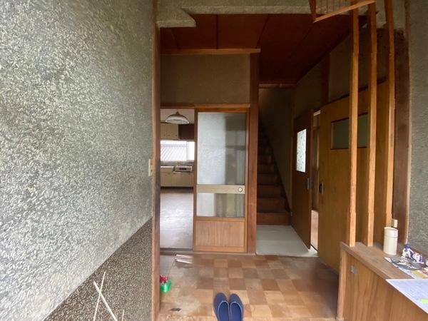下伊那郡豊丘村神稲土地付き中古住宅 玄関