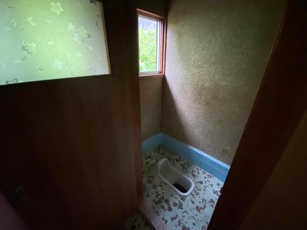 下伊那郡豊丘村神稲土地付き中古住宅 トイレ