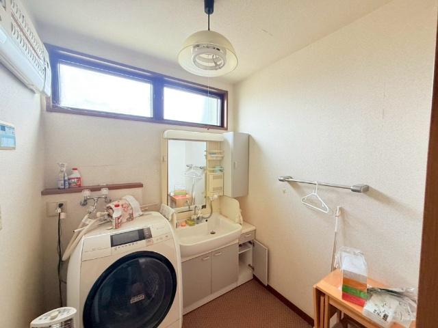 飯田市長野原中古住宅 洗面