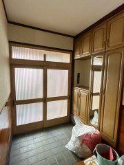 上伊那郡箕輪町大字中箕輪中古住宅（内装リフォーム中） 玄関