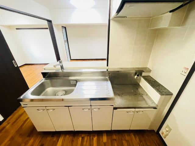 那覇市若狭アパート 部屋画像