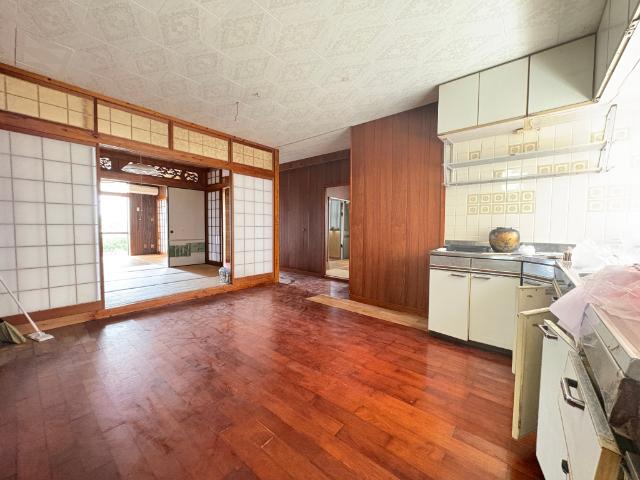 豊見城市金良戸建て リビング