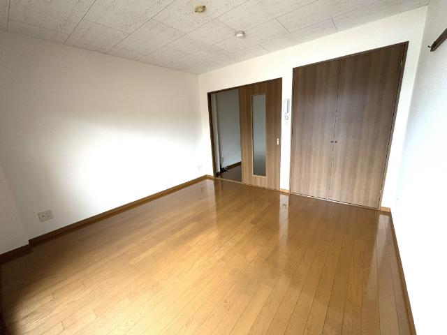 アネスティー健B（302） 室内