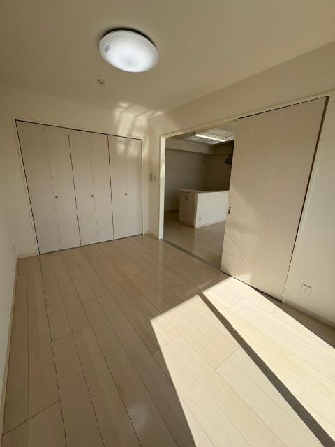 グランコムサ寺崎（o202） 室内