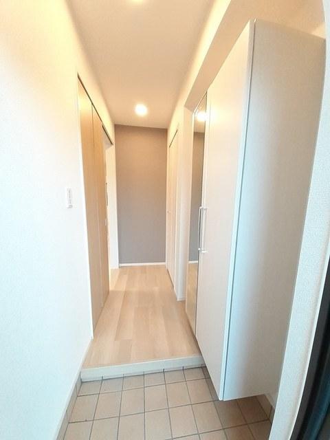 プレミアム２３番館（101） 玄関