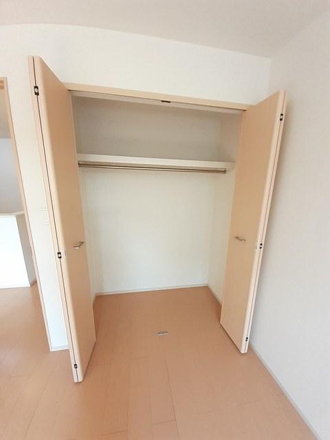 ファミリア久知良（104） 収納