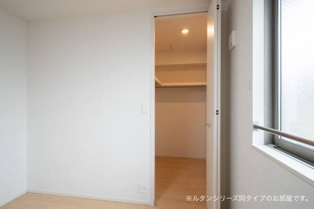 リデアル三川　Ａ（202） 収納