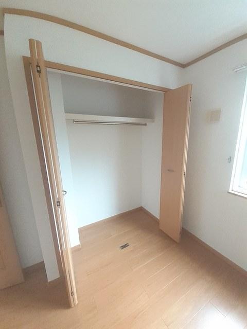 ヴィラＳＨＩＭＩＺＵ　Ｂ（102） 収納