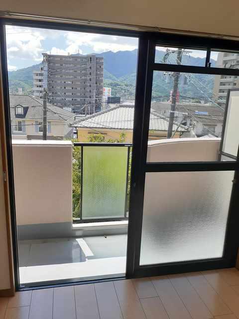 ＭＡＩＳＯＮ　ＪＥＵＮＥＳＳＥ（305） バルコニー