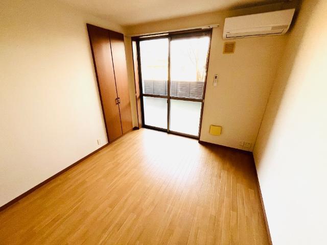 ロココモダン 部屋画像