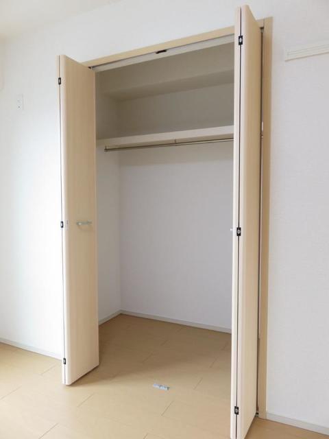 エル　アヴェニール（303） 収納