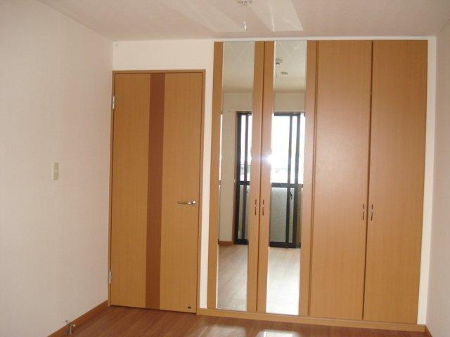 シャン・カルフール 部屋画像