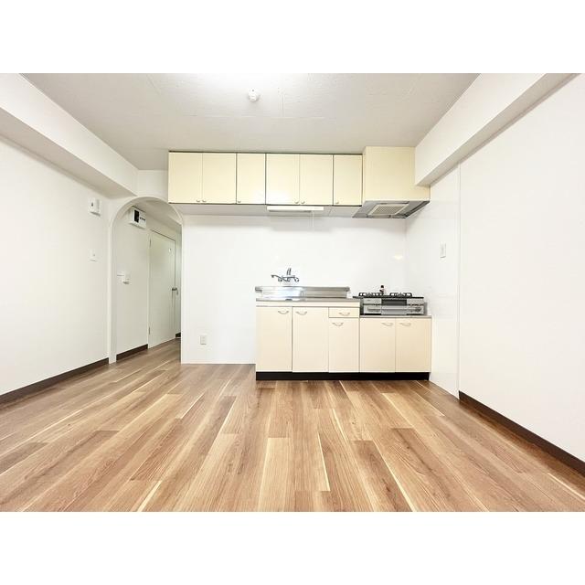 リルームス若草町（0508） リビング