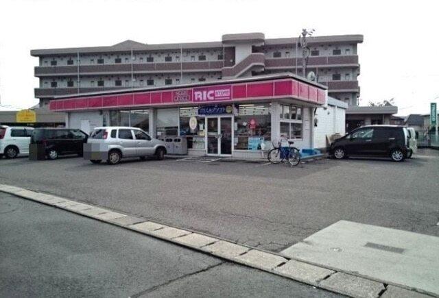ＲＩＣ　ＳＴＯＲＥ：450m