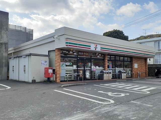 セブンイレブン別府石垣西店：240m