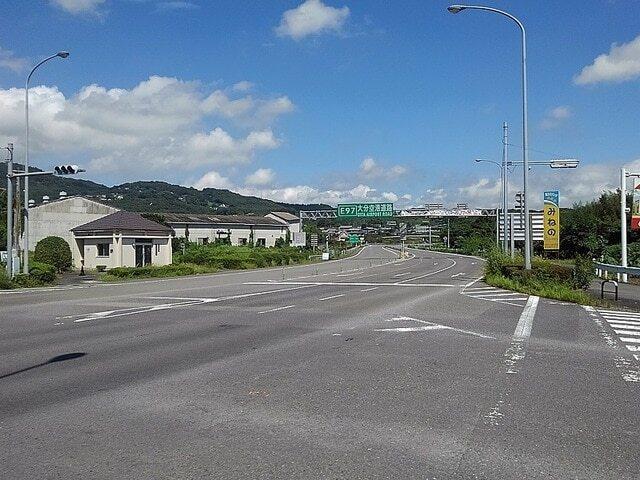 大分空港道路入口：950m