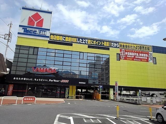 ヤマダ電機：890m