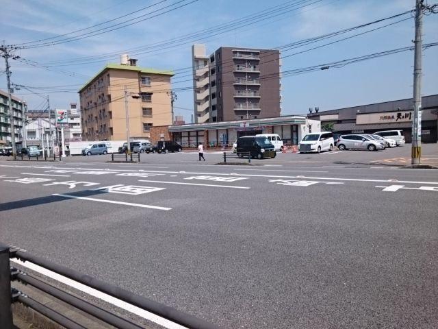 セブンイレブン」：450m